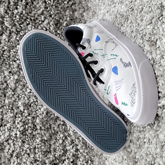 Converse Brand new in the box no lid - Picture 4 of 16